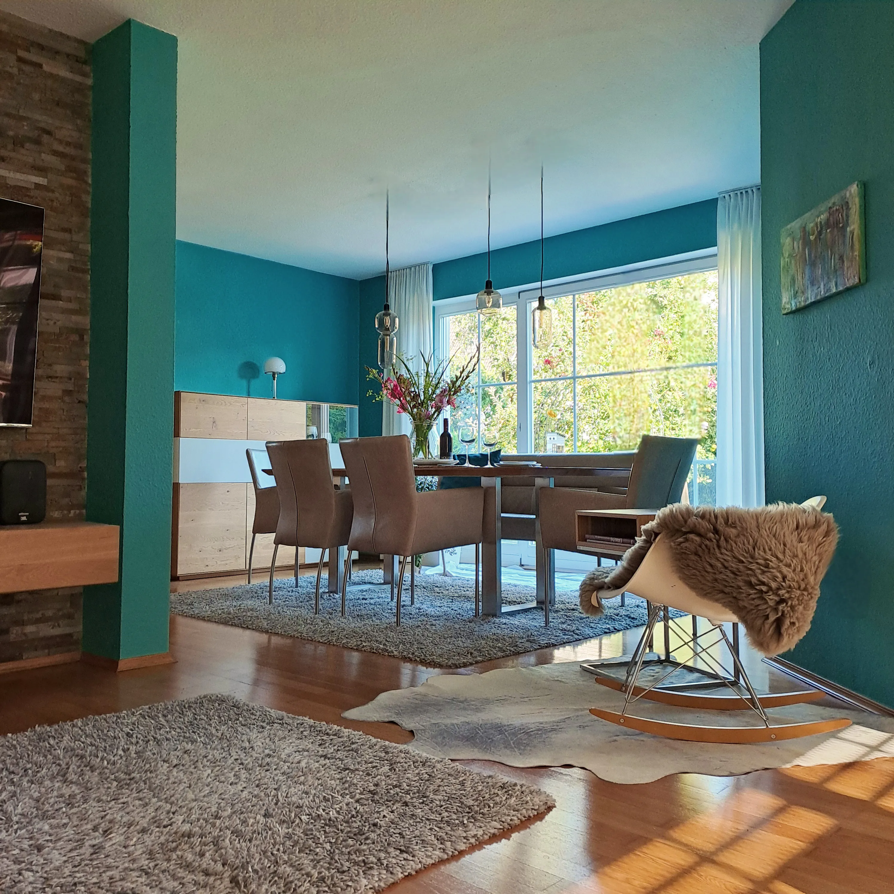 Wohnzimmer & Esszimmer